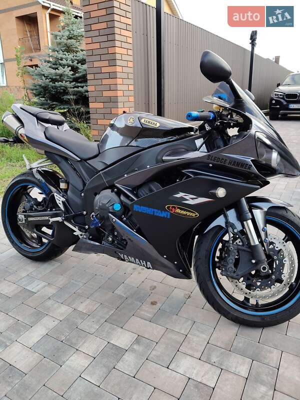Спортбайк Yamaha R1 2007 в 