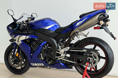 Спортбайк Yamaha R1 2004 в 