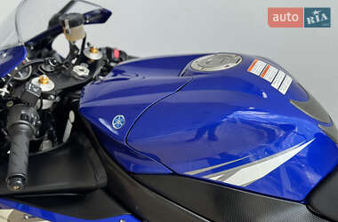 Спортбайк Yamaha R1 2004 в 