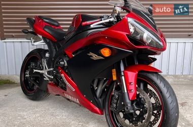 Спортбайк Yamaha R1 2007 в Марганце