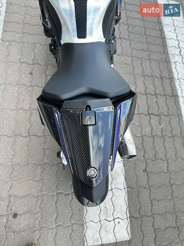 Спортбайк Yamaha R1M 2024 в Киеве