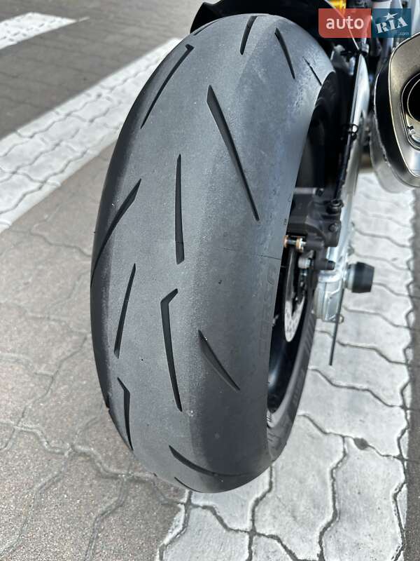 Спортбайк Yamaha R1M 2024 в Киеве