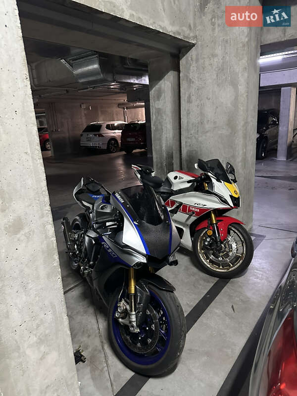 Спортбайк Yamaha R1M 2018 в Киеве