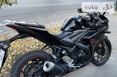Спортбайк Yamaha R3 2018 в 