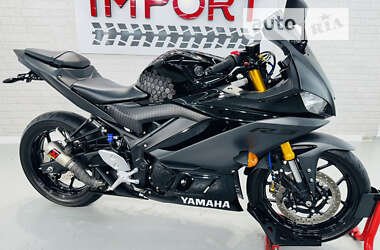 Спортбайк Yamaha R3 2019 в 