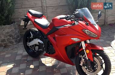 Спортбайк Yamaha R3 2024 в 