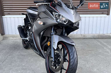 Спортбайк Yamaha R3 2017 в 
