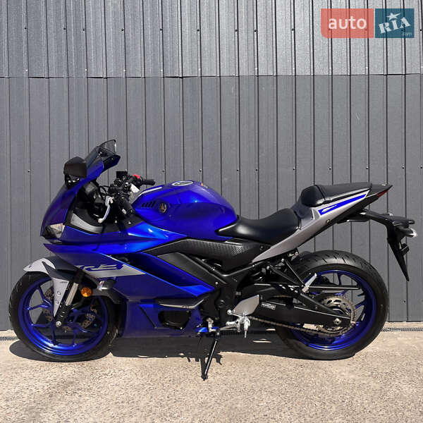 Спортбайк Yamaha R3 2021 в Марганце