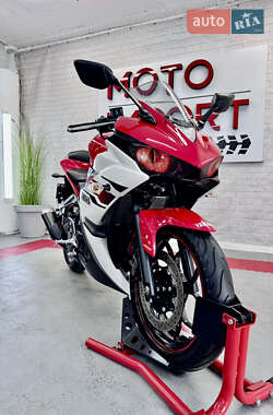 Спортбайк Yamaha R3 2015 в 