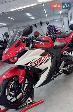 Спортбайк Yamaha R3 2015 в 