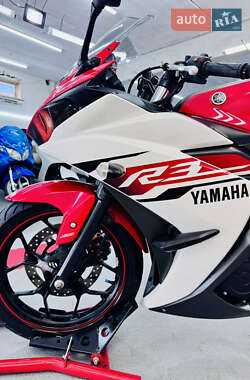 Спортбайк Yamaha R3 2015 в 