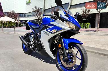 Мотоцикл Супермото (Motard) Yamaha R3 2016 в 