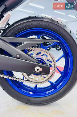 Спортбайк Yamaha R3 2019 в 
