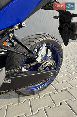 Спортбайк Yamaha R3 2015 в 
