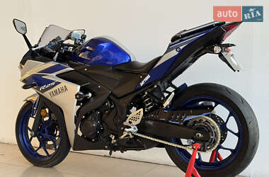 Спортбайк Yamaha R3 2016 в 