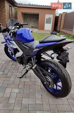 Спортбайк Yamaha R3 2017 в 