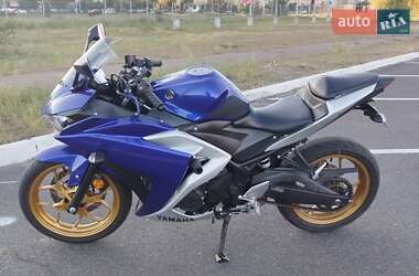 Спортбайк Yamaha R3 2017 в 