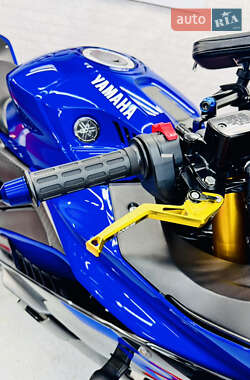 Спортбайк Yamaha R3 2019 в 