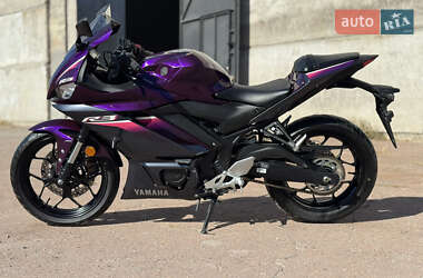 Мотоцикл Без обтекателей (Naked bike) Yamaha R3 2023 в 