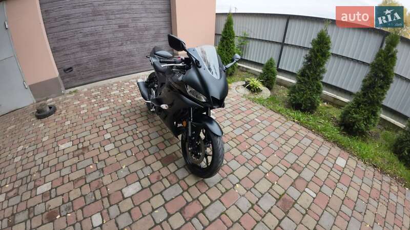 Спортбайк Yamaha R3 2021 в Украинке