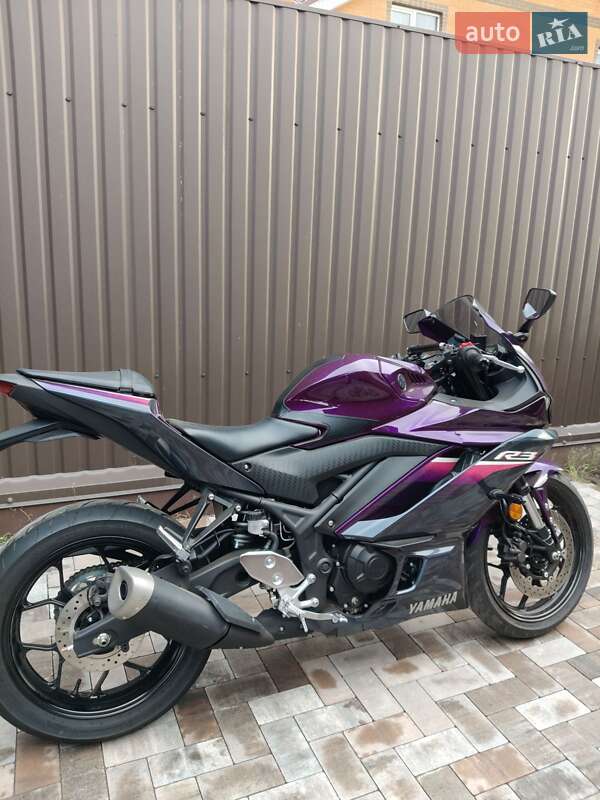 Спортбайк Yamaha R3 2024 в Білогородці