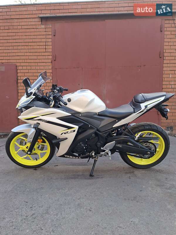 Спортбайк Yamaha R3 2018 в Днепре фото 10 Спортбайк Yamaha R3 2018 в Днепре