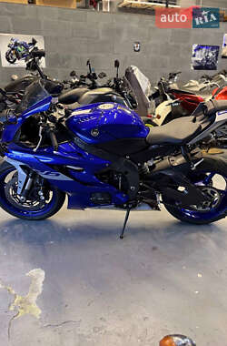 Спортбайк Yamaha R6 2020 в 