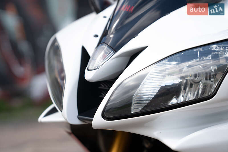 Спортбайк Yamaha R6 2007 в Киеве