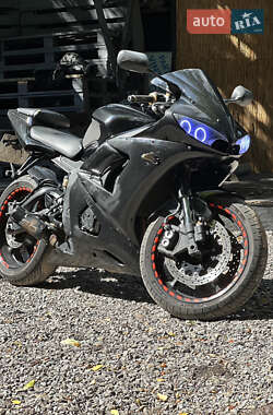 Спортбайк Yamaha R6 2005 в 