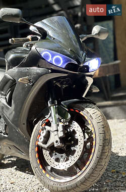 Спортбайк Yamaha R6 2005 в 