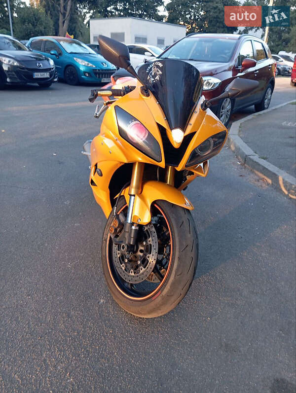 Спортбайк Yamaha R6 2006 в Києві фото 7 Спортбайк Yamaha R6 2006 в Києві