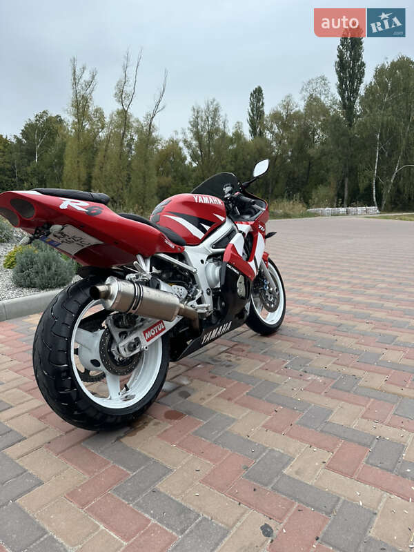 Yamaha R6 2002
