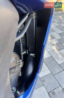 Спортбайк Yamaha R6 2004 в 