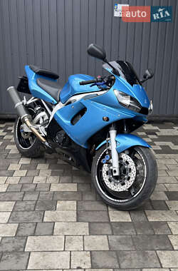 Спортбайк Yamaha R6 2001 в Днепре