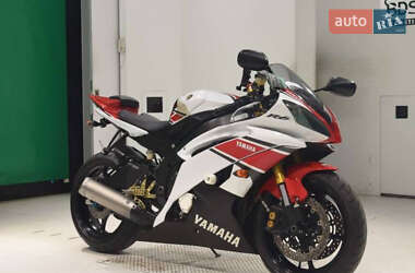 Спортбайк Yamaha R6 2012 в Одессе