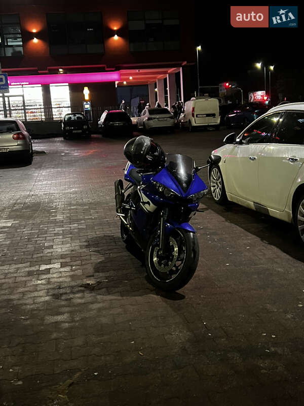 Спортбайк Yamaha R6 2004 в Виннице