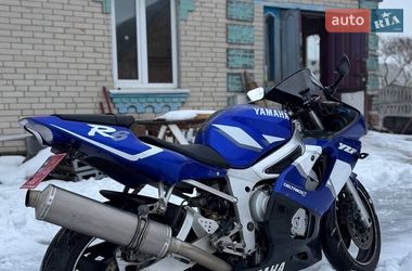 Спортбайк Yamaha R6 2002 в Виннице