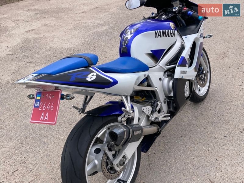 Спортбайк Yamaha R6 2000 в Виннице