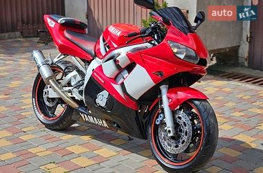 Спортбайк Yamaha R6 2003 в Березівці