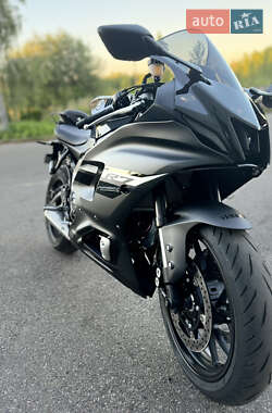 Спортбайк Yamaha R7 2024 в 