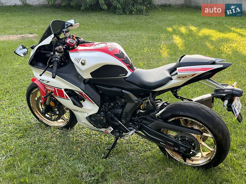 Спортбайк Yamaha R7 2023 в Дніпрі