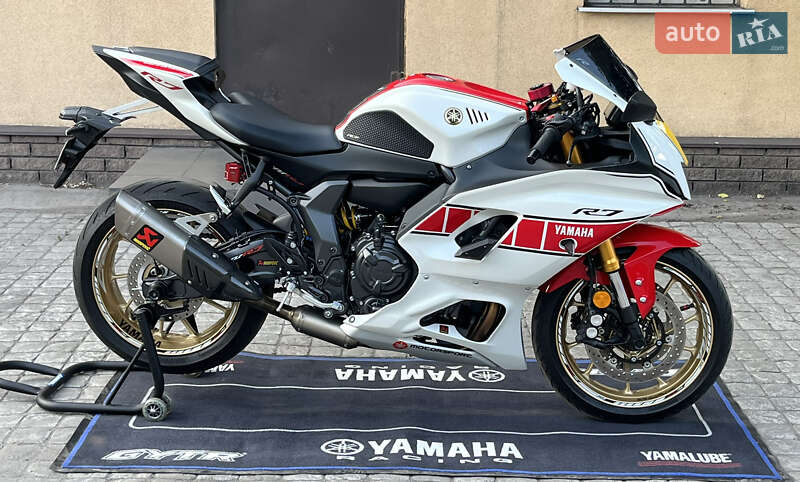 Спортбайк Yamaha R7 2023 в Дніпрі