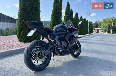 Спортбайк Yamaha R7 2022 в 