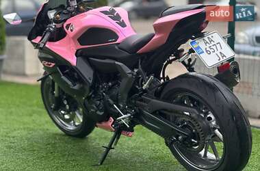 Спортбайк Yamaha R7 2024 в 