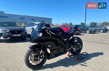 Спортбайк Yamaha R7 2023 в Киеве