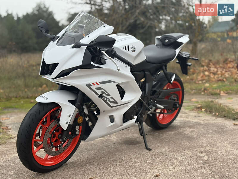 Мотоцикл Спорт-туризм Yamaha R7 2022 в Сновске