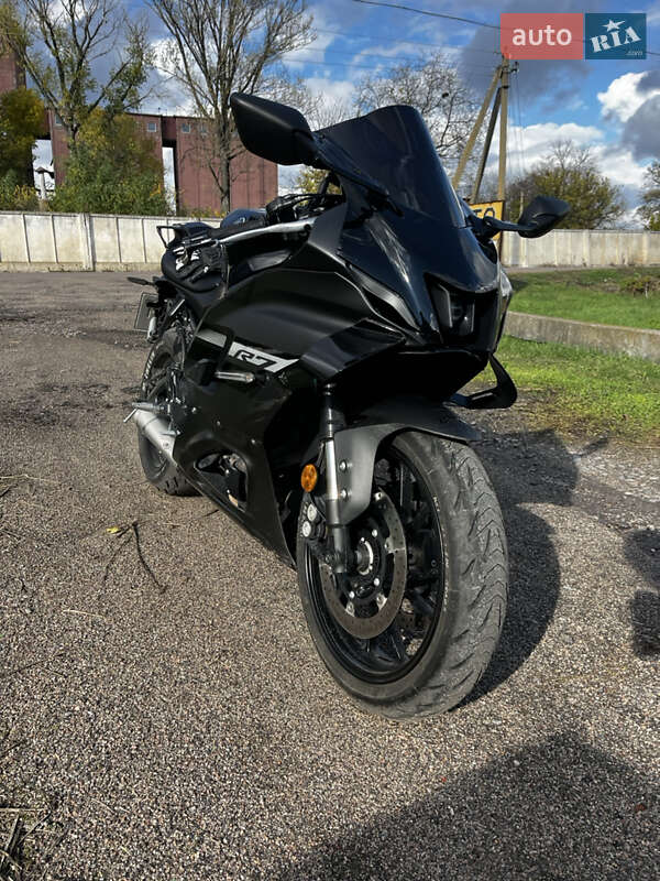 Спортбайк Yamaha R7 2024 в Дніпрі фото 11 Спортбайк Yamaha R7 2024 в Дніпрі