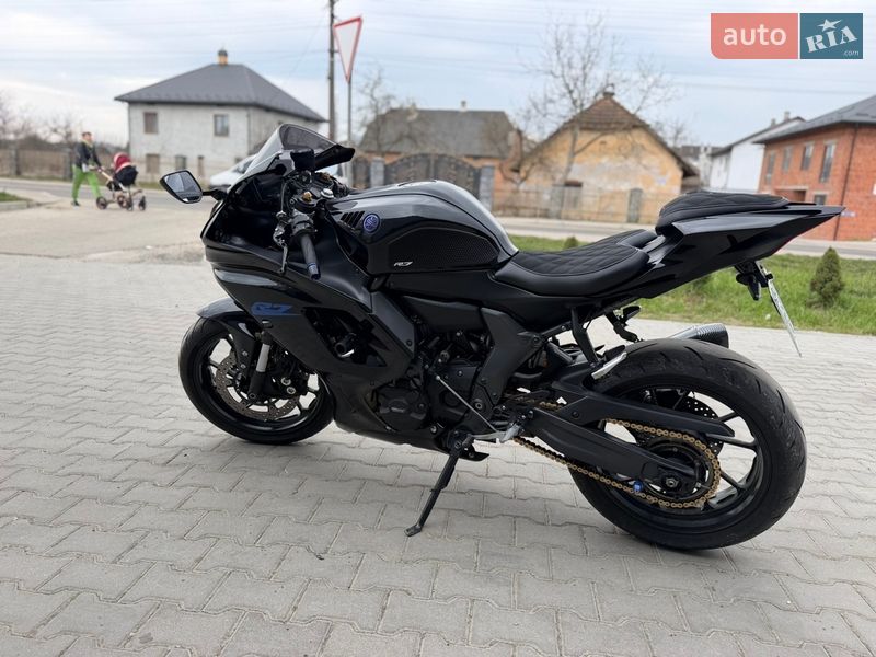Спортбайк Yamaha R7 2022 в Городку фото 9 Спортбайк Yamaha R7 2022 в Городку