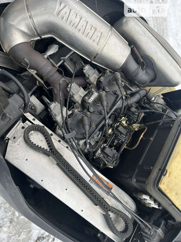 Гірські снігоходи Yamaha SX 2003 в Сокирянах