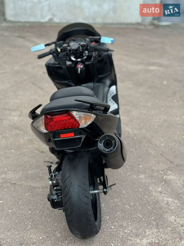 Макси-скутер Yamaha T-Max 500 2008 в Сновске